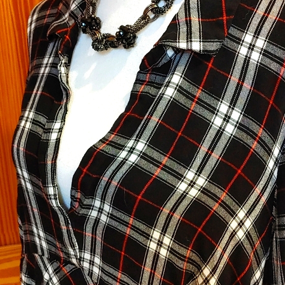 Soft Flannel Plaid Flowy Top - Picture 5 of 6
